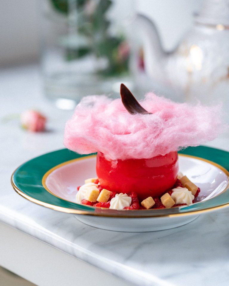 Inspiration Raspberry Chocolate at Café Elle, one of the best cafes in Via riyadh